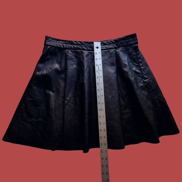 H&M Bonded Leather Mini Swing Skirt, Size 8/38 - Picture 6 of 7